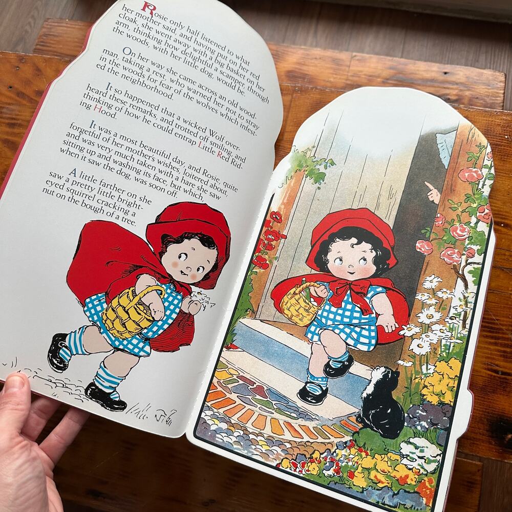 Y2K 2007 Red Riding Hood Paperback Book - Picture 4 of 8